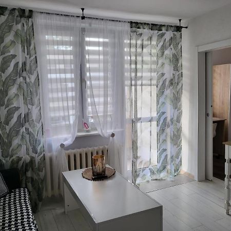 Апартаменты Apartament Zorzy Przy Instytucie Kardiologii Anin Варшава Экстерьер фото