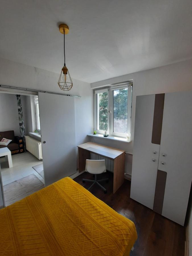Апартаменты Apartament Zorzy Przy Instytucie Kardiologii Anin Варшава Экстерьер фото